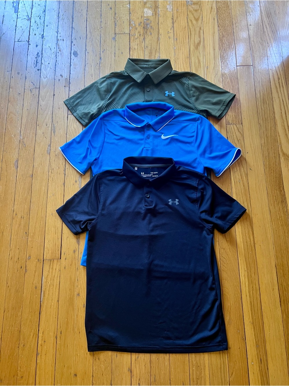 UNDER ARMOUR/NIKE Boys Size Large Moisture Wicking Polo Shirts